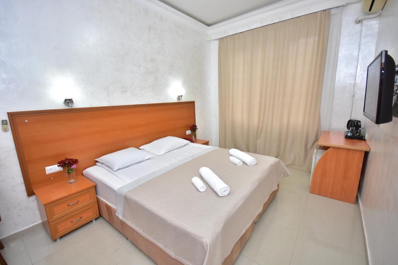 Hotel Chao Batoemi Buitenkant foto